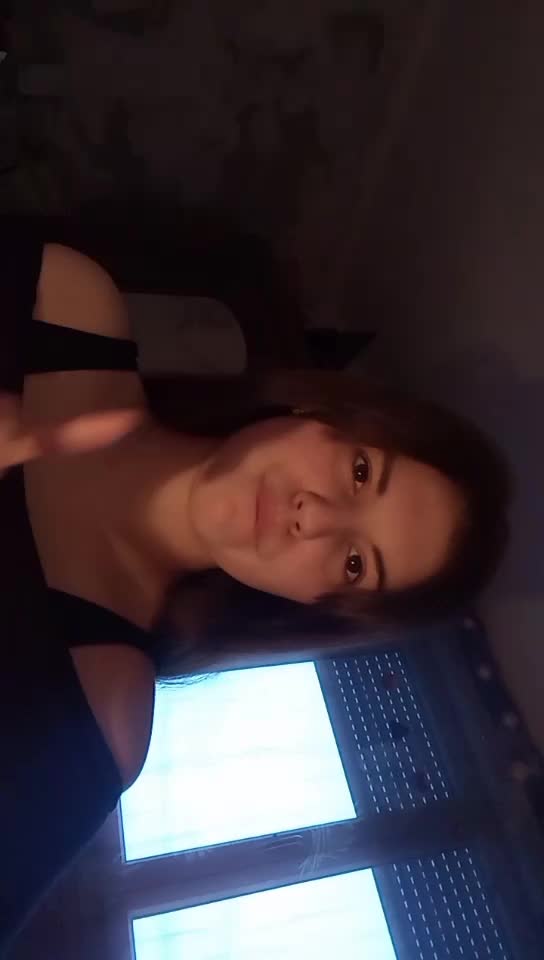 @🥺👉🏼👈🏼