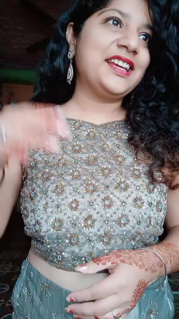 @Roshani_Makhija