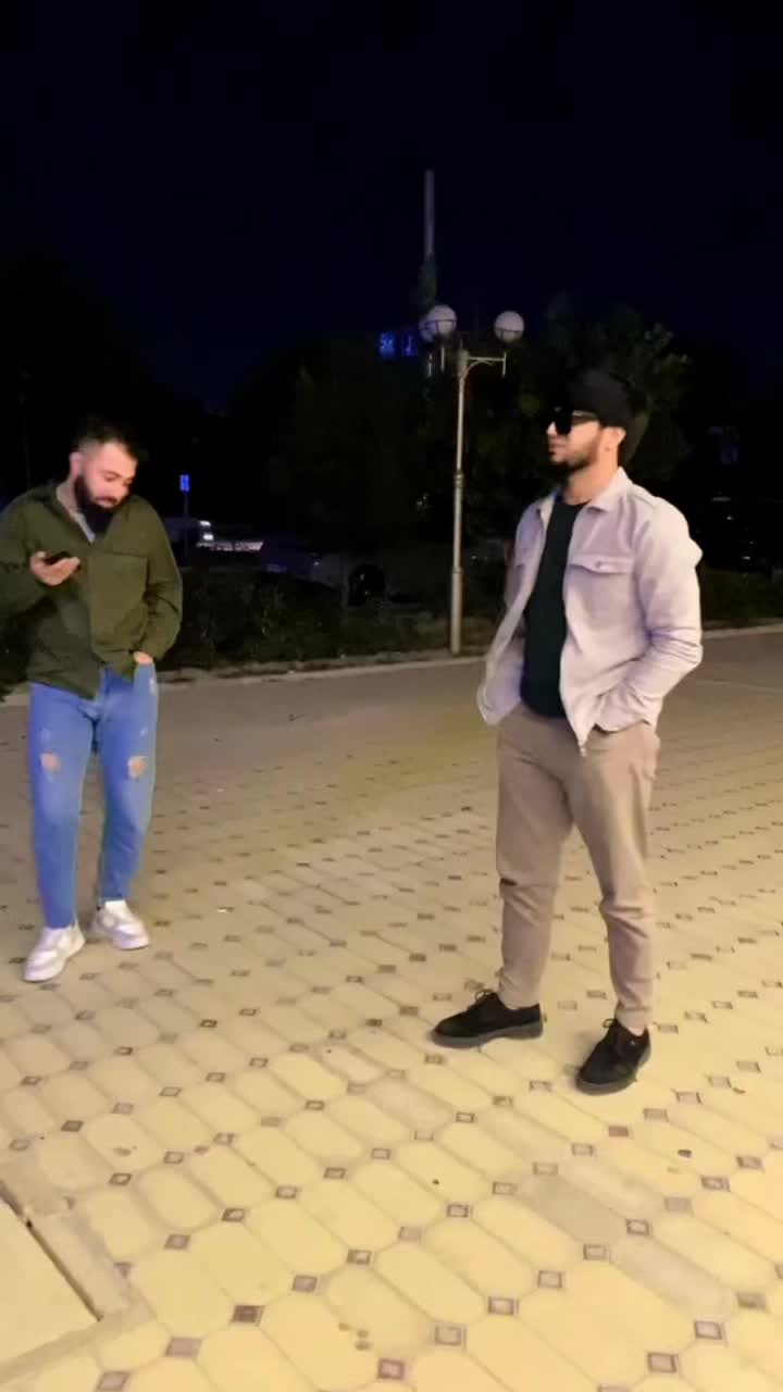 @𝓐𝓵𝓲.𝓐𝓻𝓪𝓫