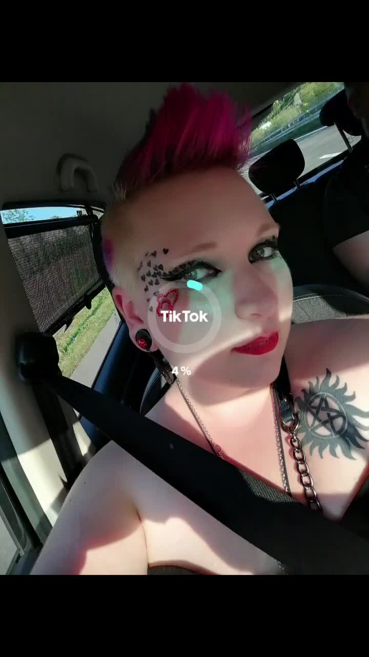 @Sasha Redfox