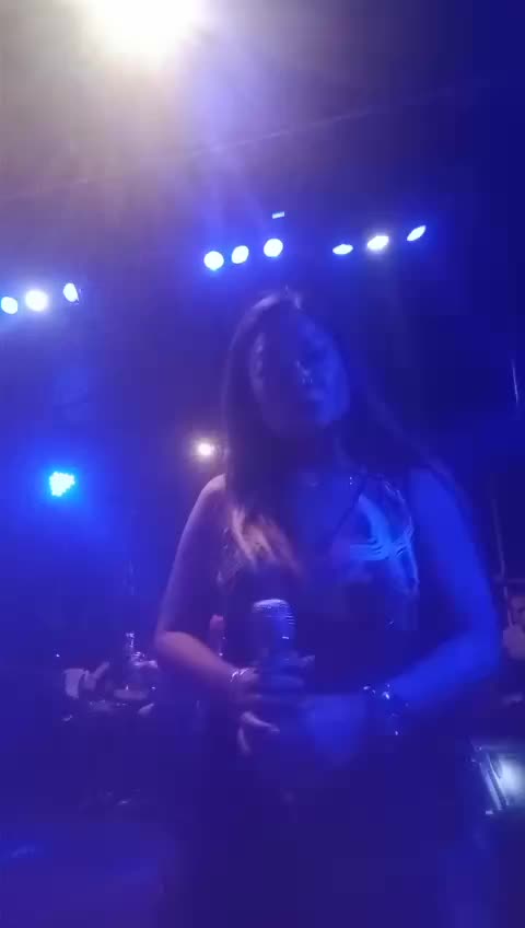 @anitanadhief1986