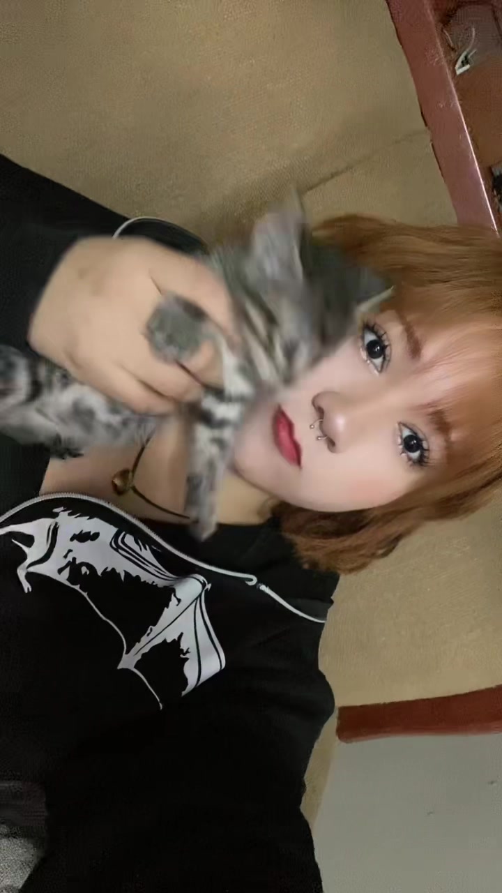 @Mel 𖤐