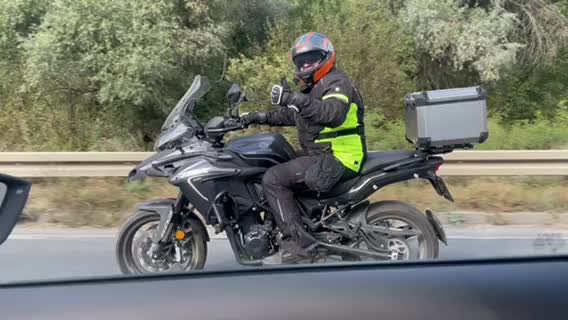 @Milos&MotoromDo