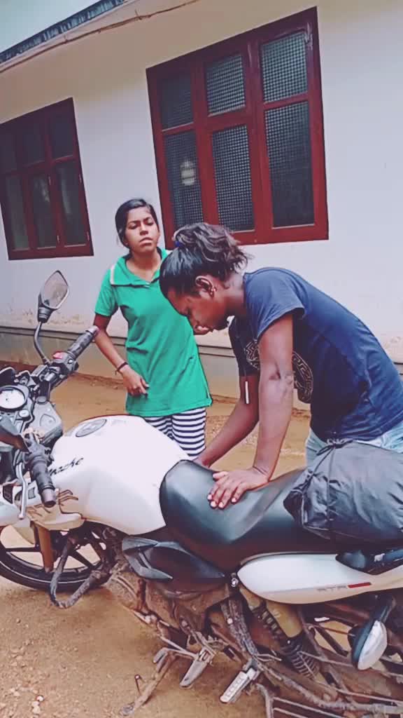 @🤩മുടിയൻചെക്കൻ 🤩