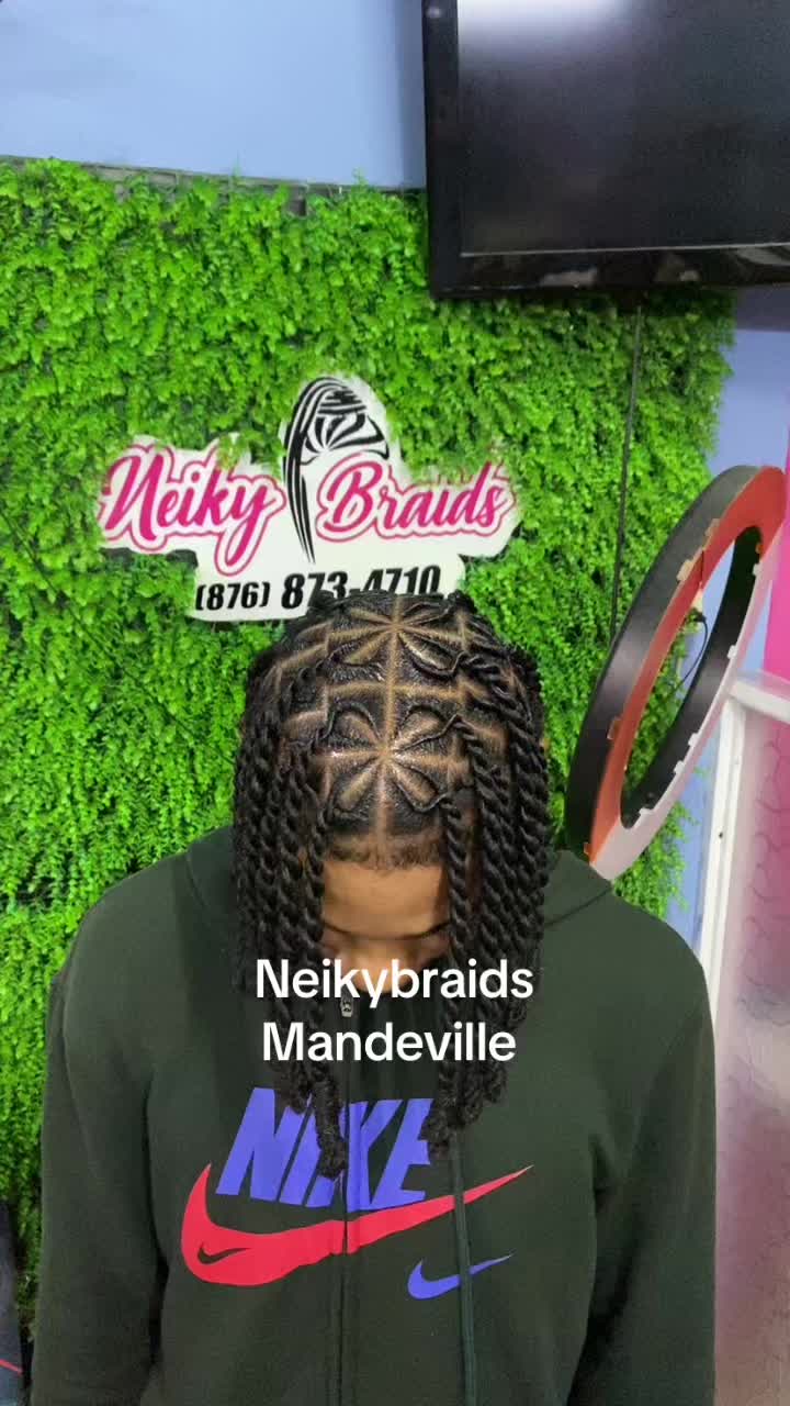 @NEIKYBRAIDS/ NEIKY STUDIOS