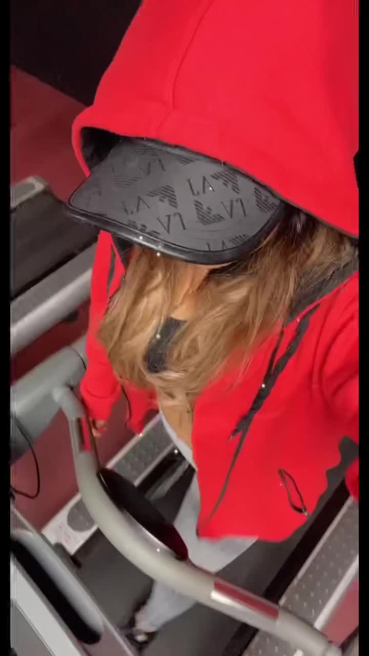 @nicky_kaur