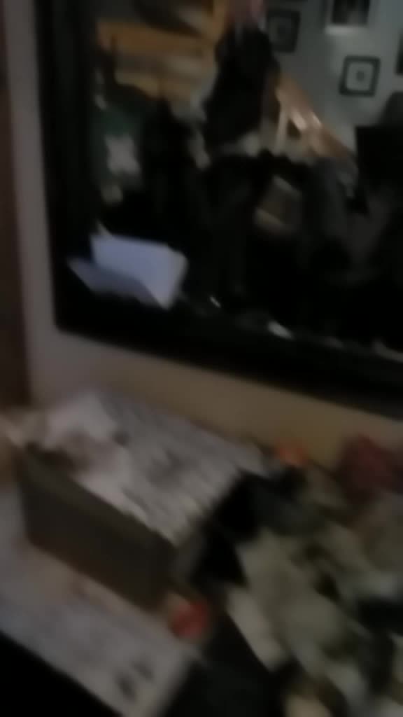 @Plushi_Eli
