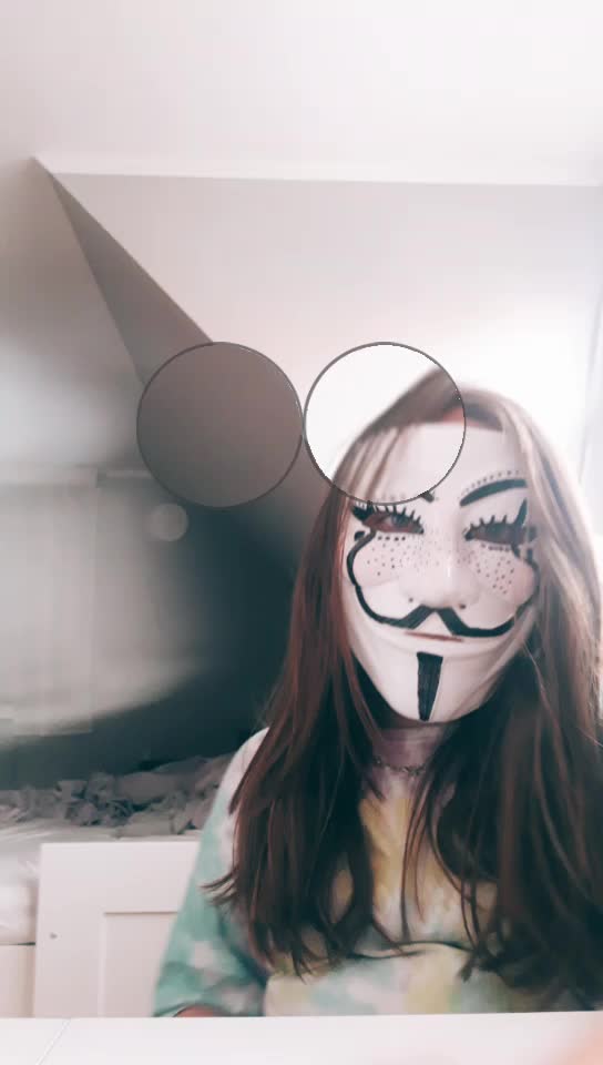 @1000--------🧚♀️--------2000