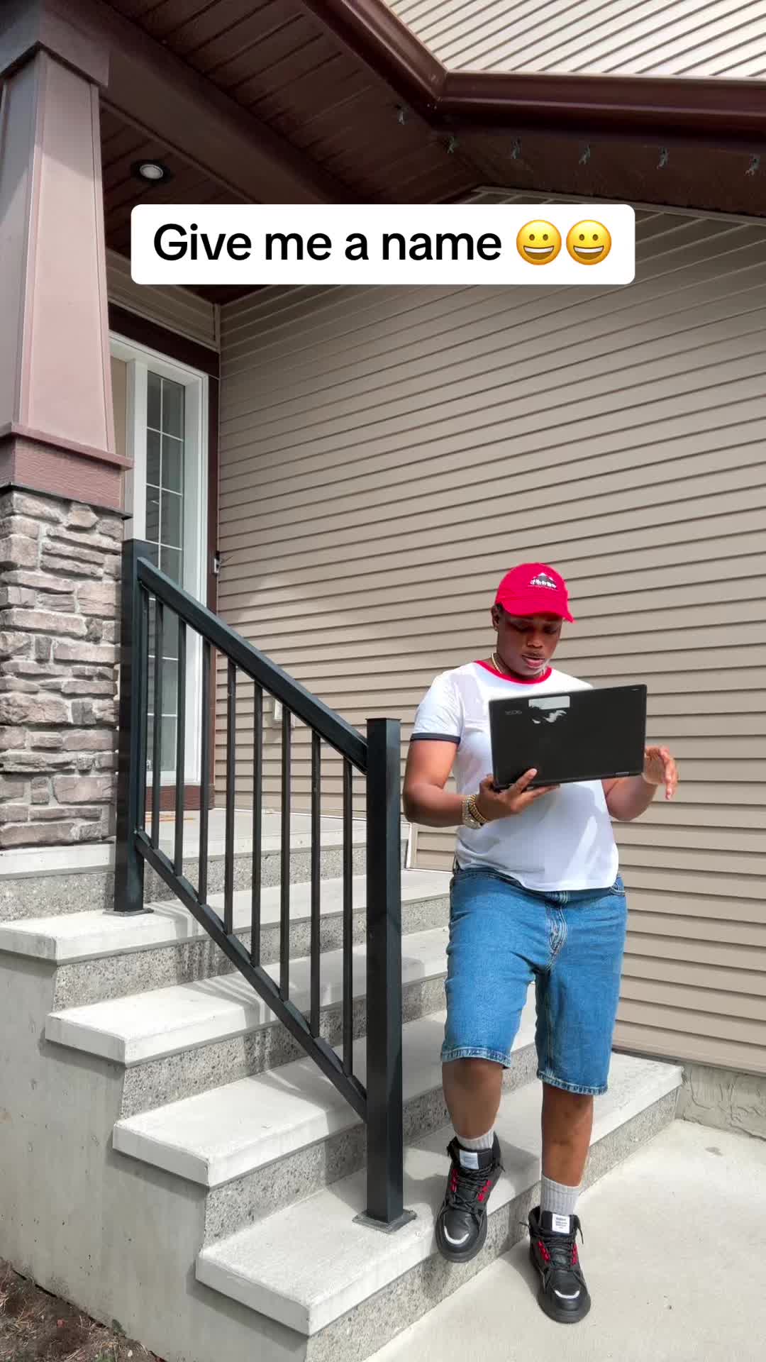 @Tomilola
