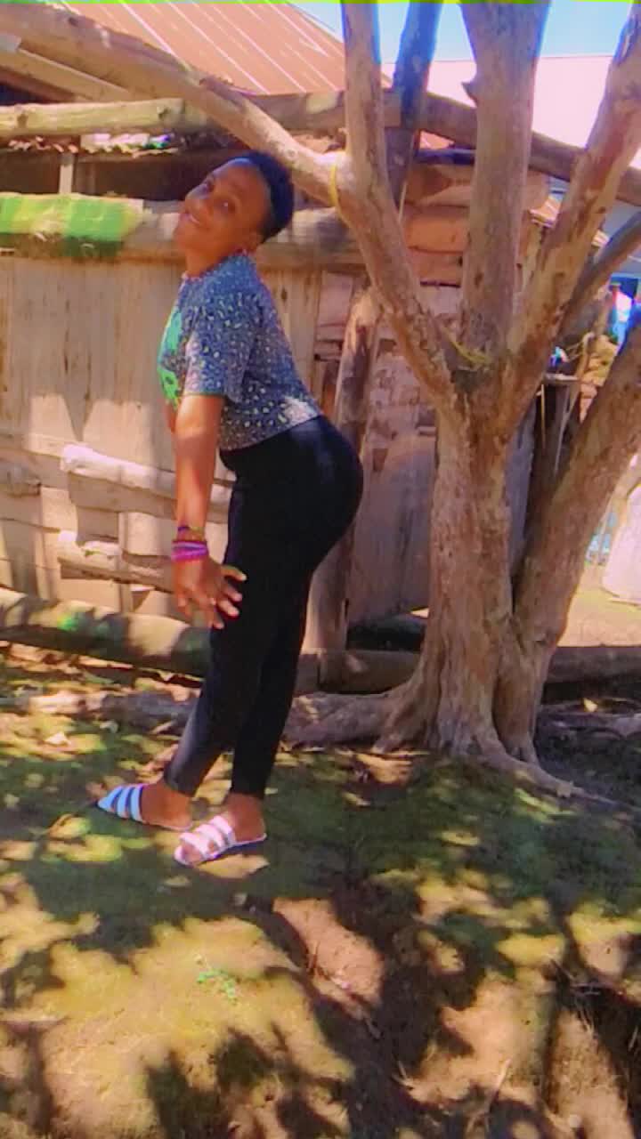@@win.G cute girl