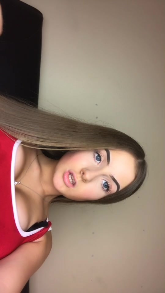 @Kristen Scott{69K}