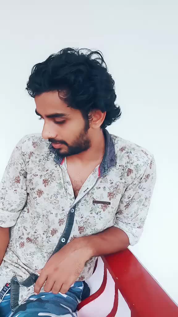 @തനി മലയാളി😎
