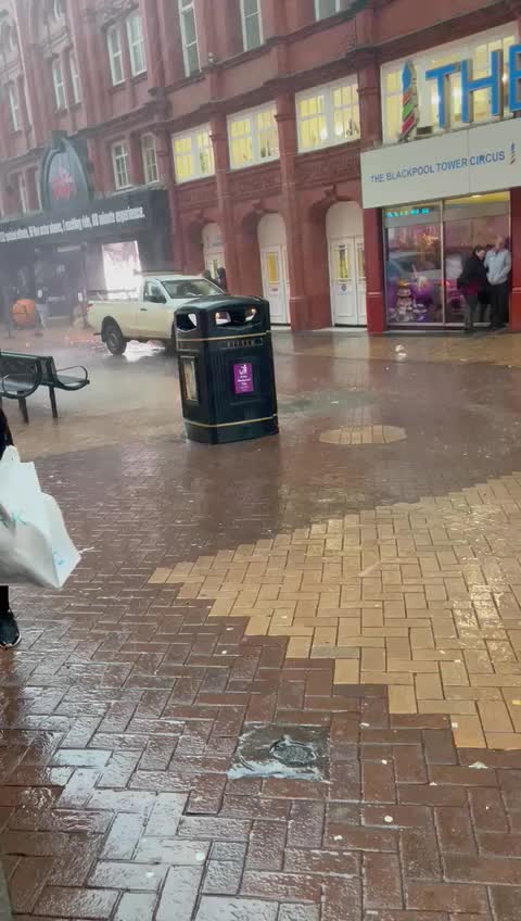 @hmv Blackpool