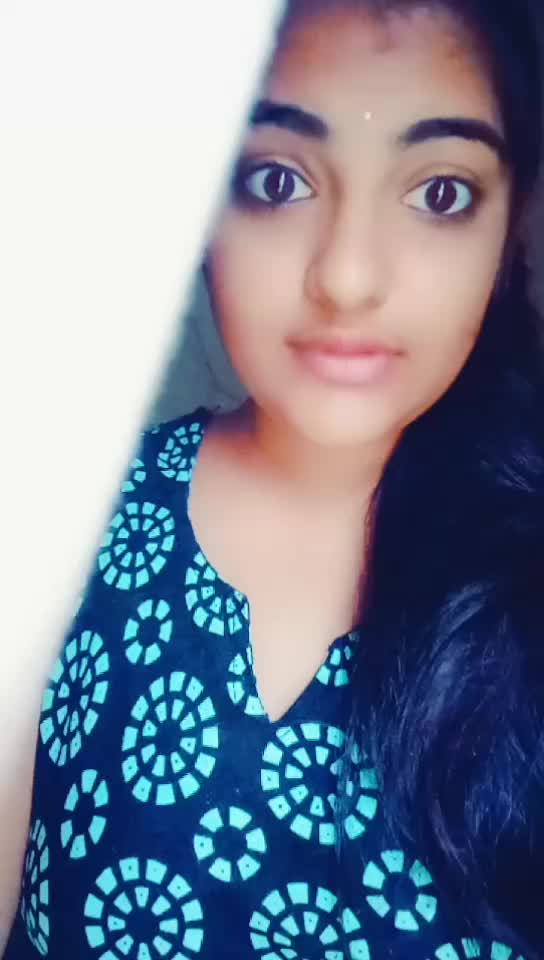 @👑Varsha_Chowdary👑