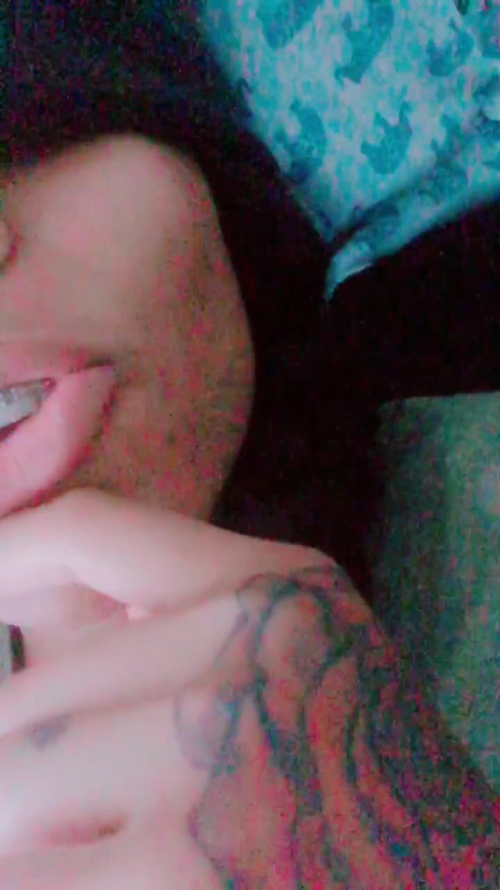 @Monèt🥰🤤