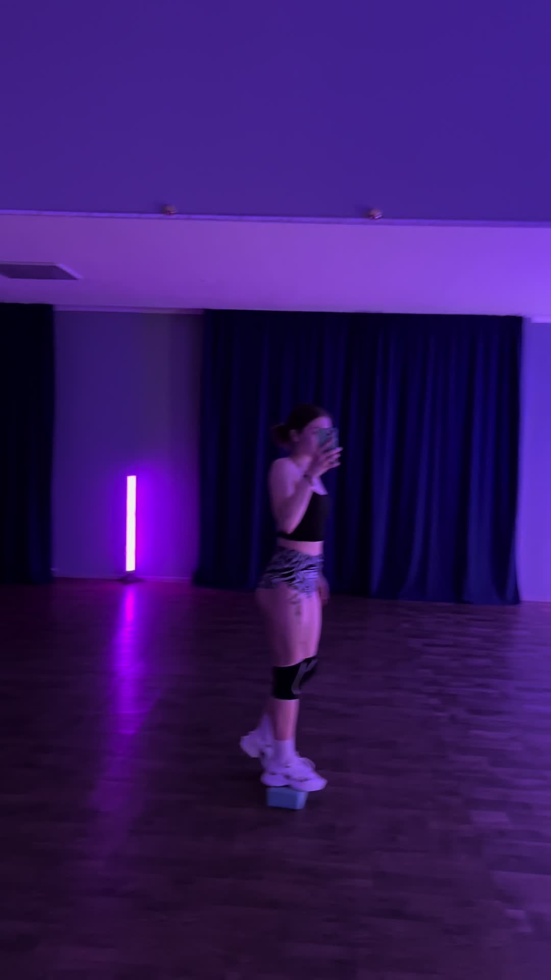 @Віка😎