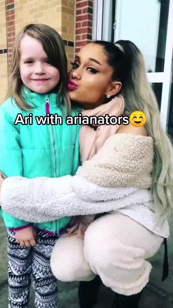 @Ariana Grande