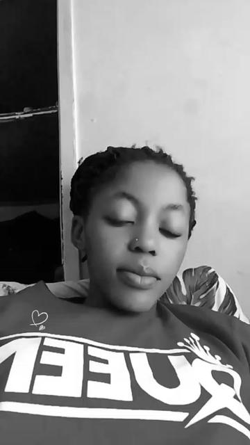 @kayceecutie2