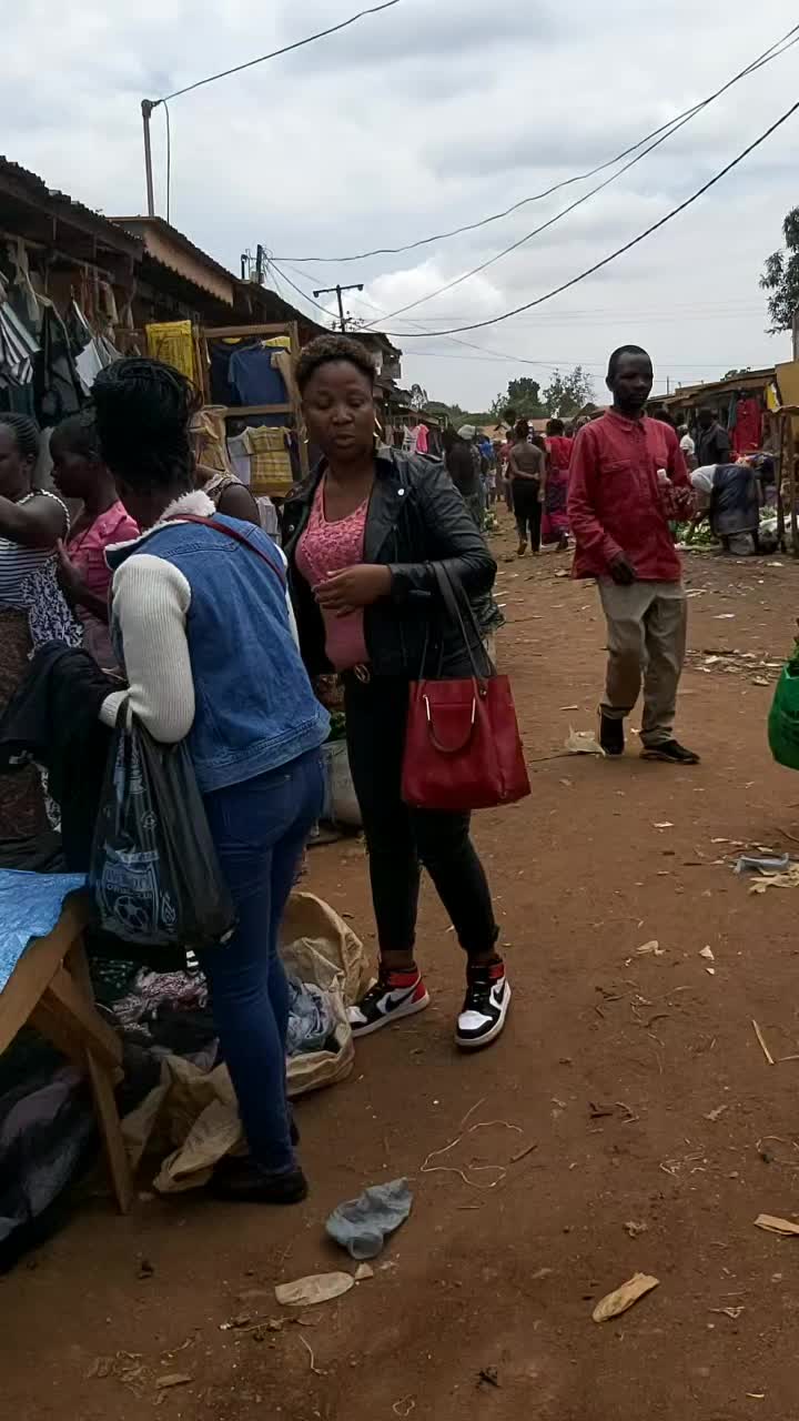 @Abwezi Mwandiona?