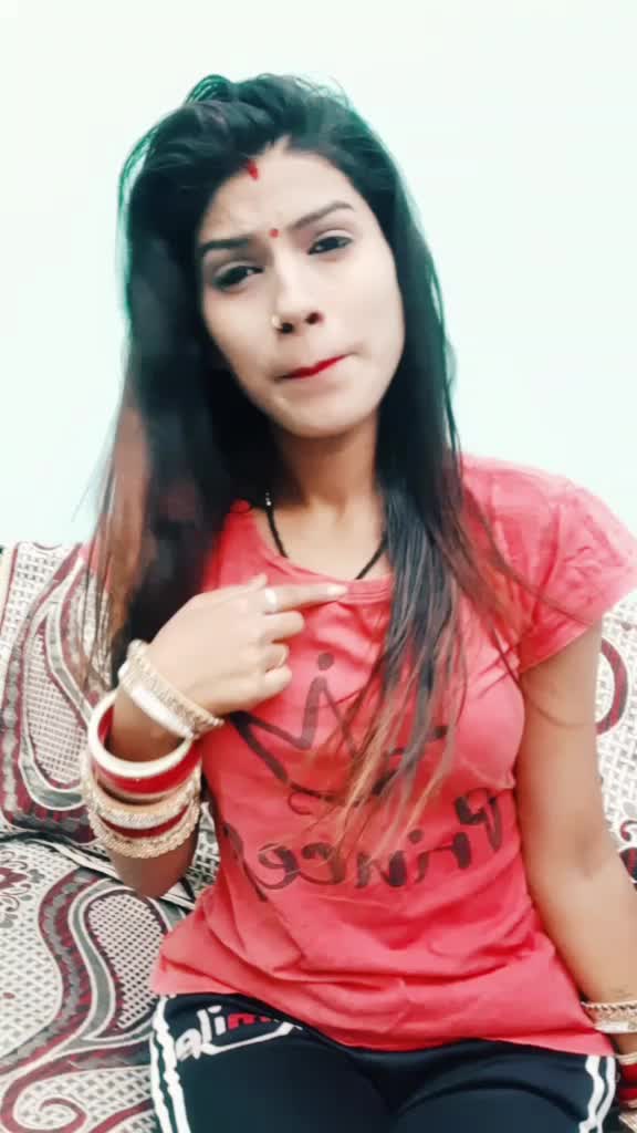 @jailovepriyanka