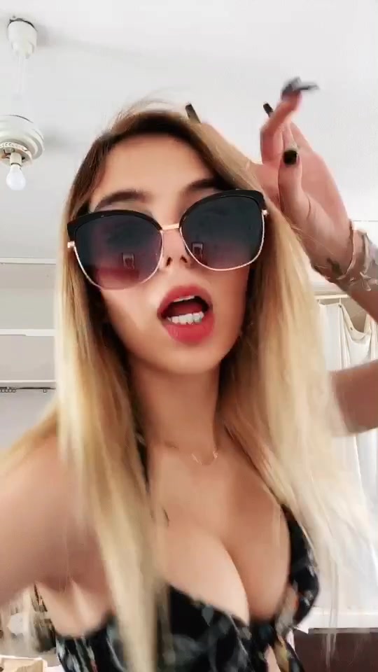@Laila 🌙🔮🐈&zwj;⬛
