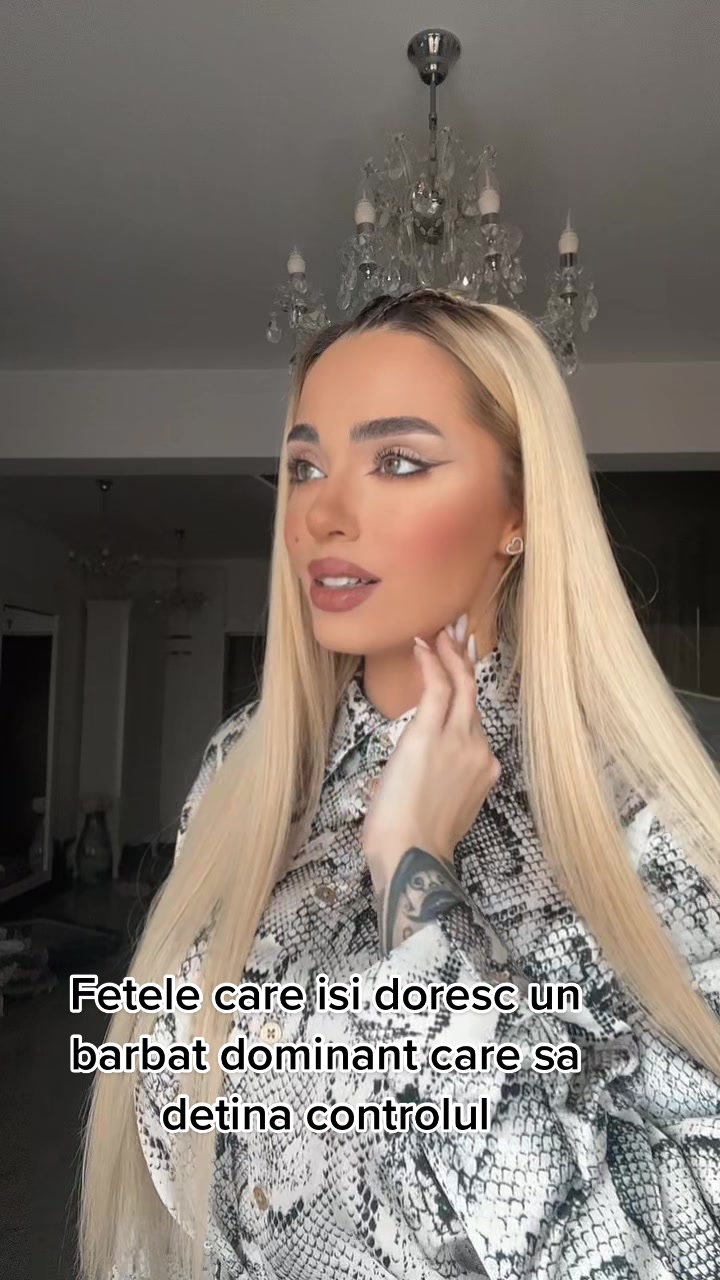 @Elisa A