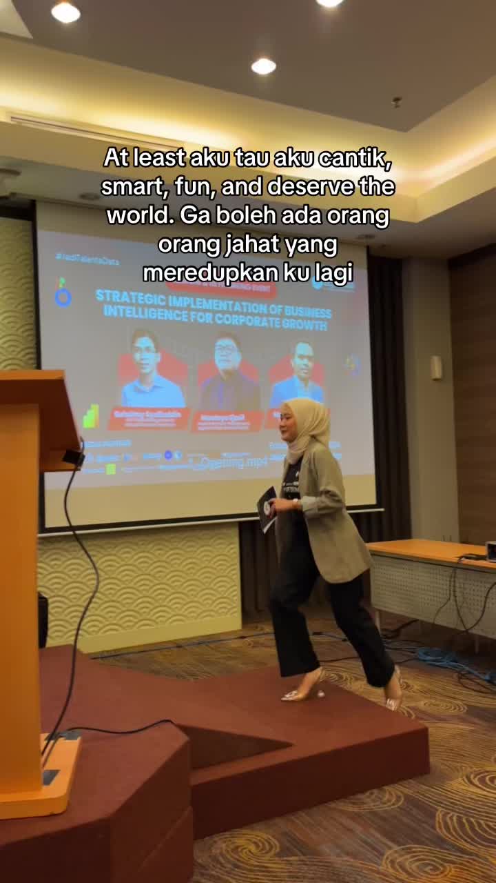 @Hldmlnd