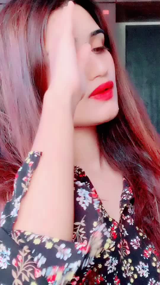 @Zara Khan 🔥