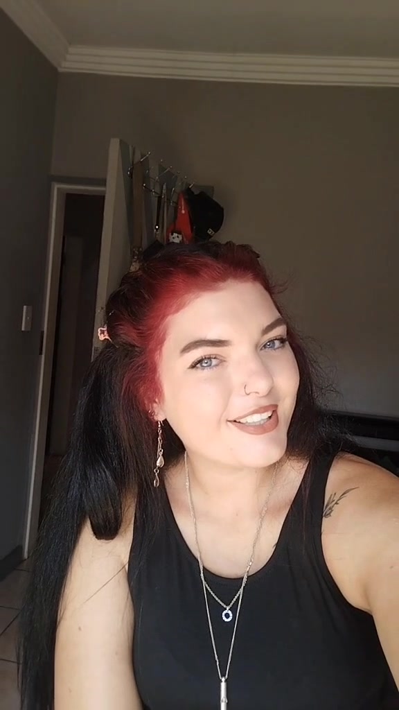 @Meggii