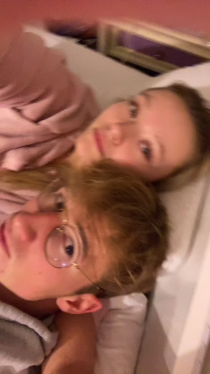 @Océ✨🍯🥂
