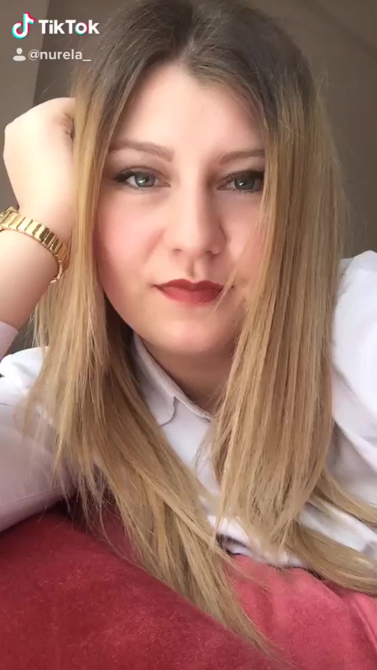 @elanur_