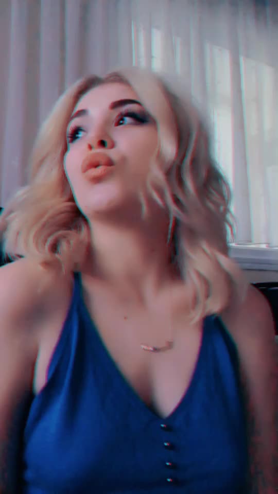 @Beyza_nurby