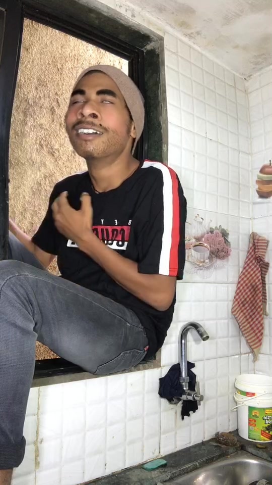 @funnyboy___