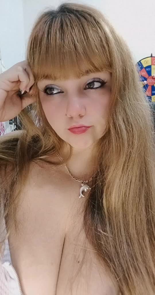 @AlisonQueen