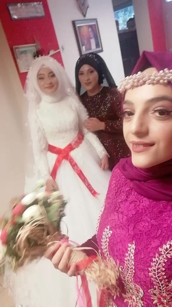 @berivan &ccedil;elik 