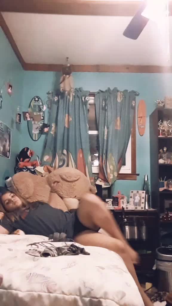@Isabelladowney