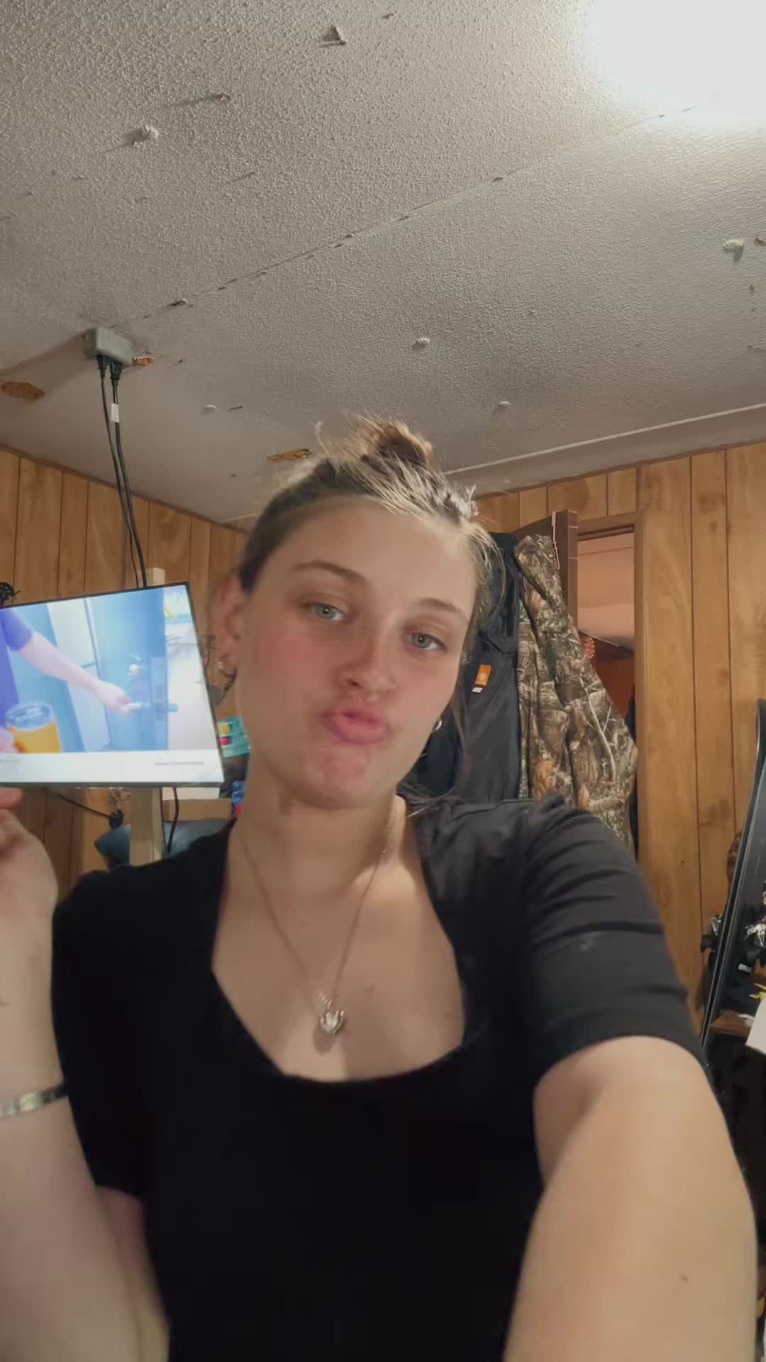 @CARLIE✝️