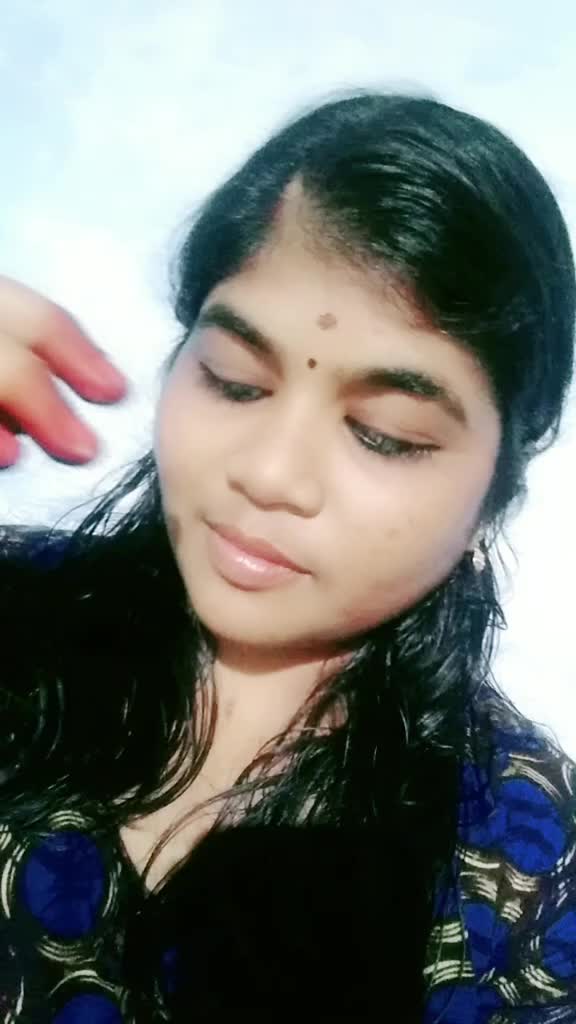 @பச்சை கிளி