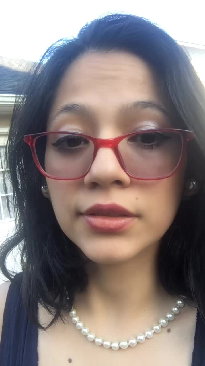 @Ana Flores