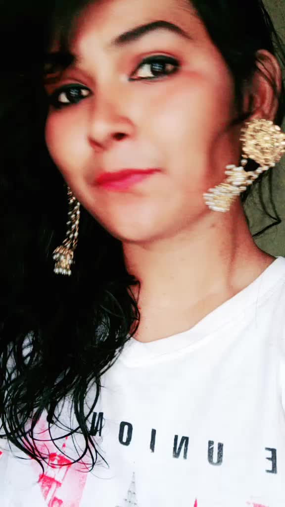 @actress varsha.1910