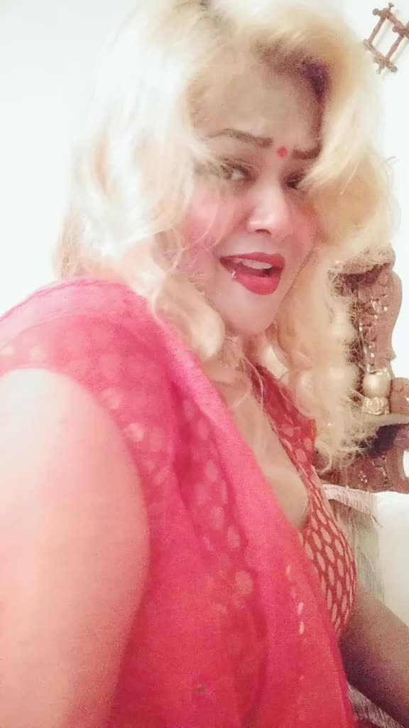 @Desi Queen❤️𝓑𝓜 ❤️