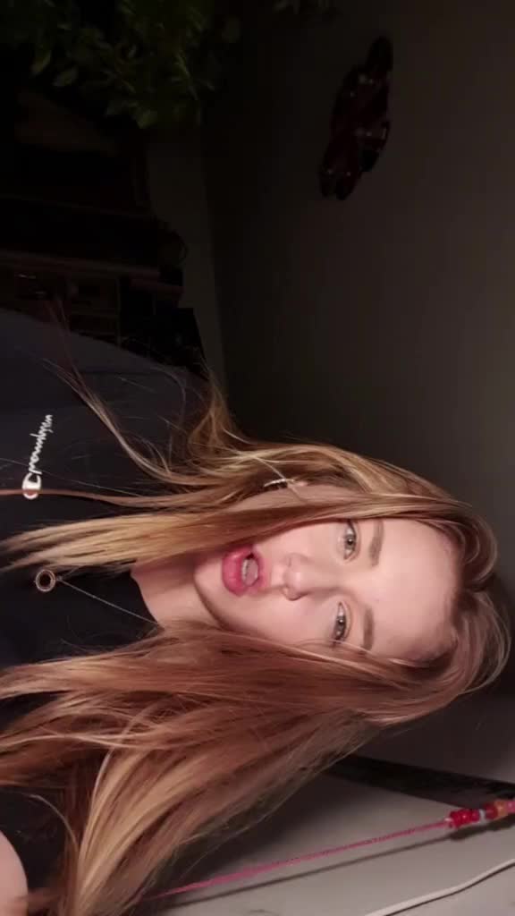 @LARA💋