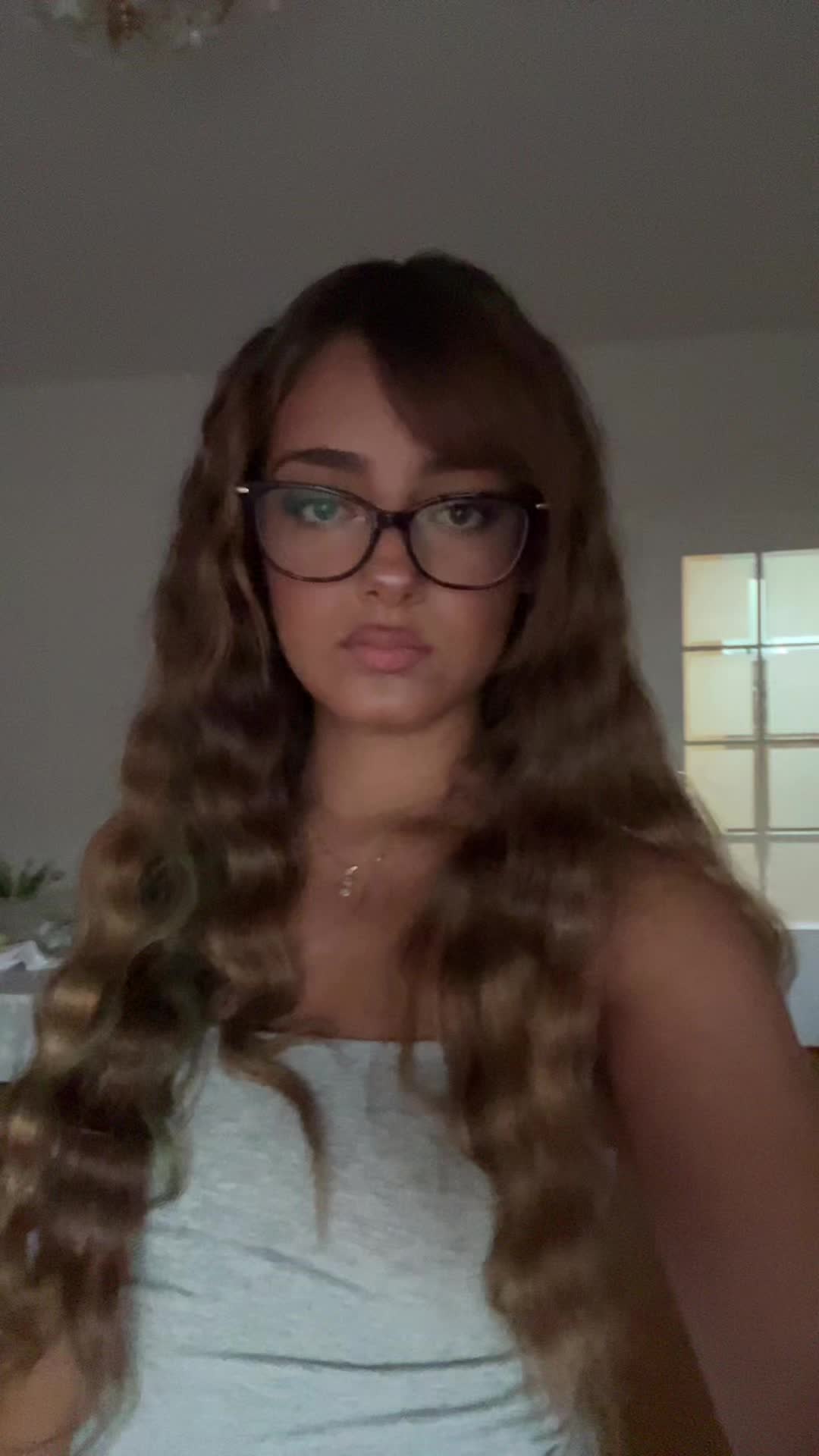 @⃟