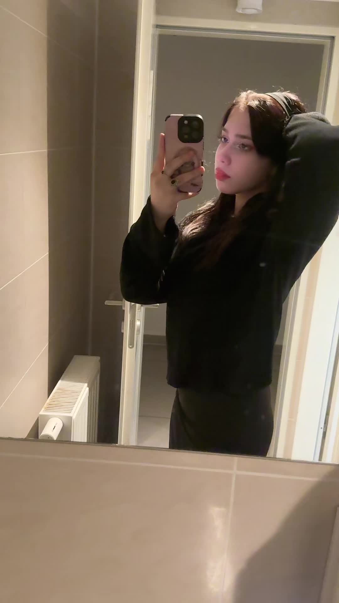 @naomili