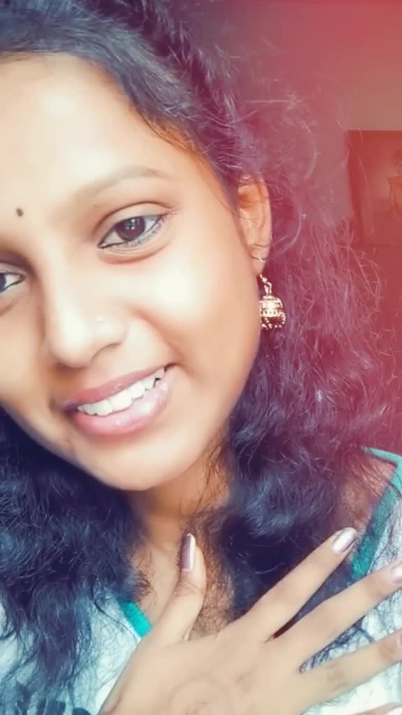 @💕Niveditha👒