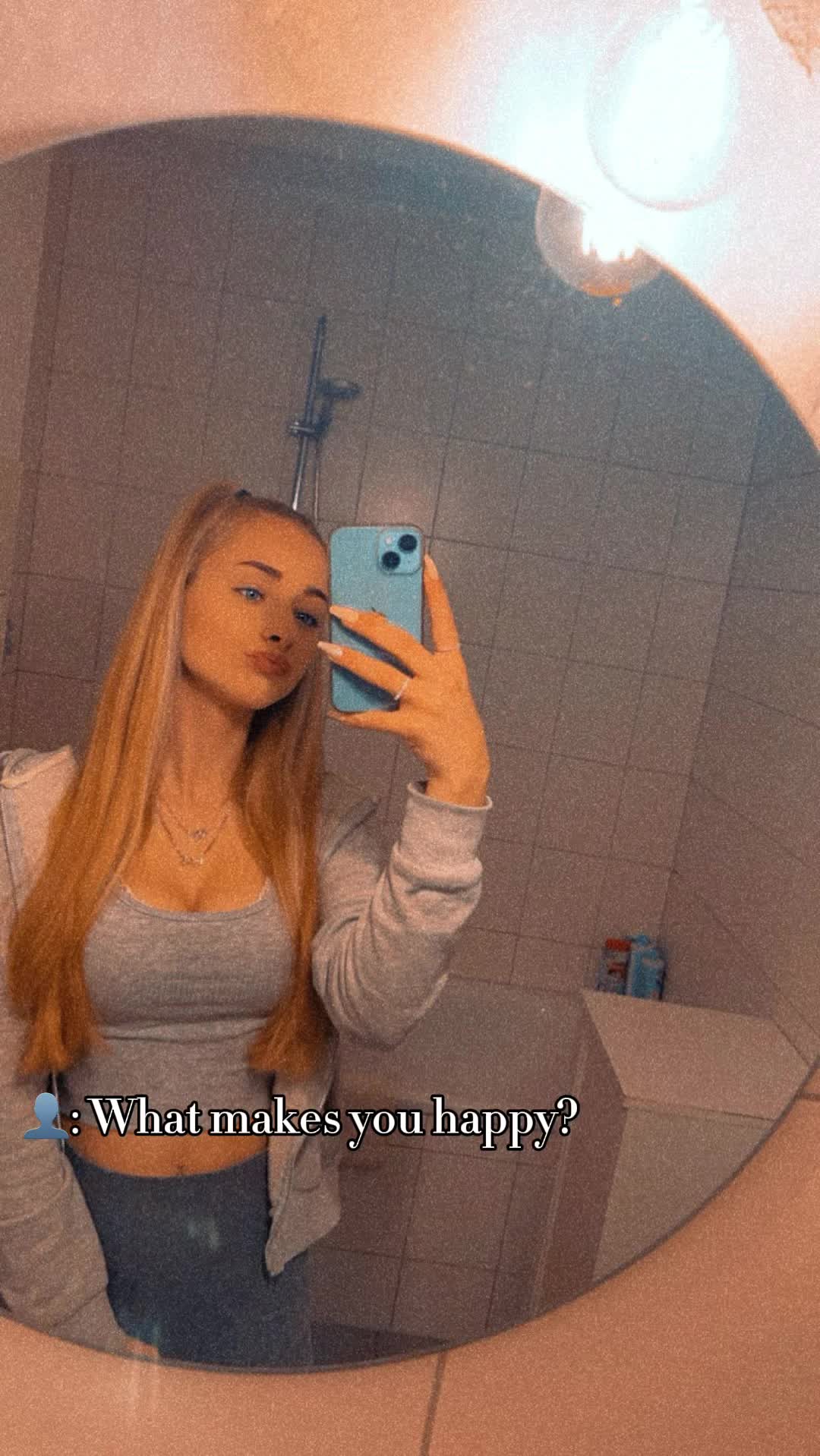 @Melina._2003