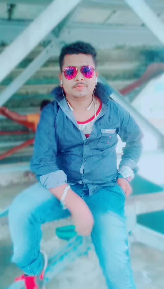 @🦁💥💣SURAJ💣💥🦁