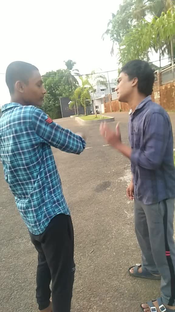 @fayis__ fazzz