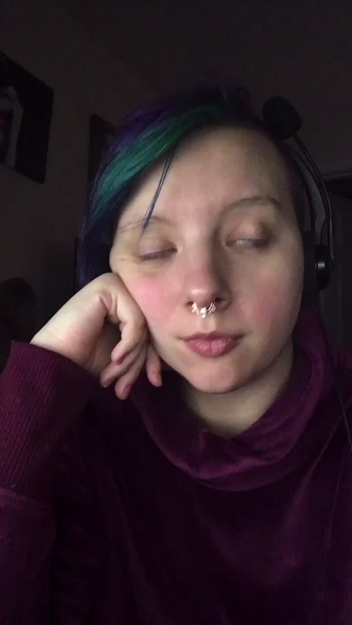 @Gothic Pixie