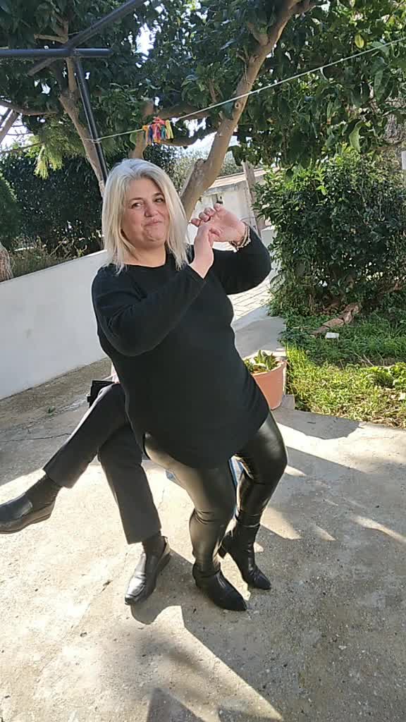 @eleftheria kakourgiotou